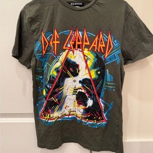 Men’s Def Leppard Limited Edition Graphic T-Shirt